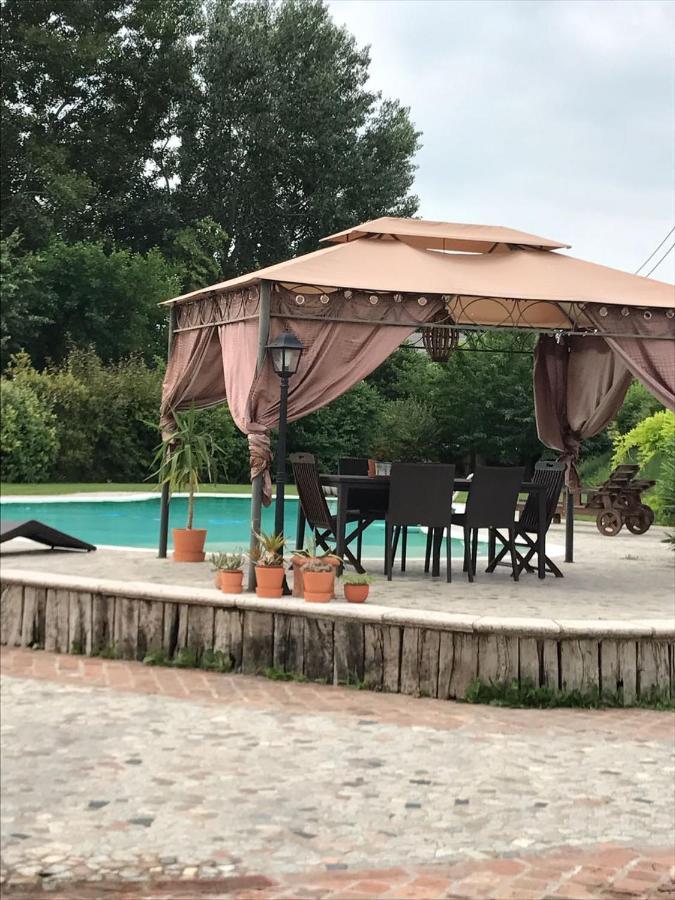 B&B Il Martin Pescatore Bagnolo San Vito Eksteriør billede